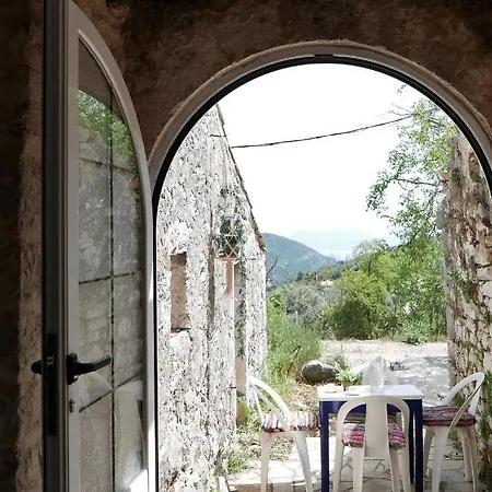 το λαϊνάκι By Fox Tale Holiday home *