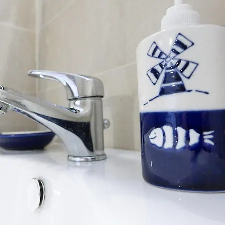 το λαϊνάκι By Fox Tale