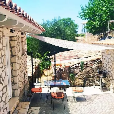 το λαϊνάκι By Fox Tale Holiday home *